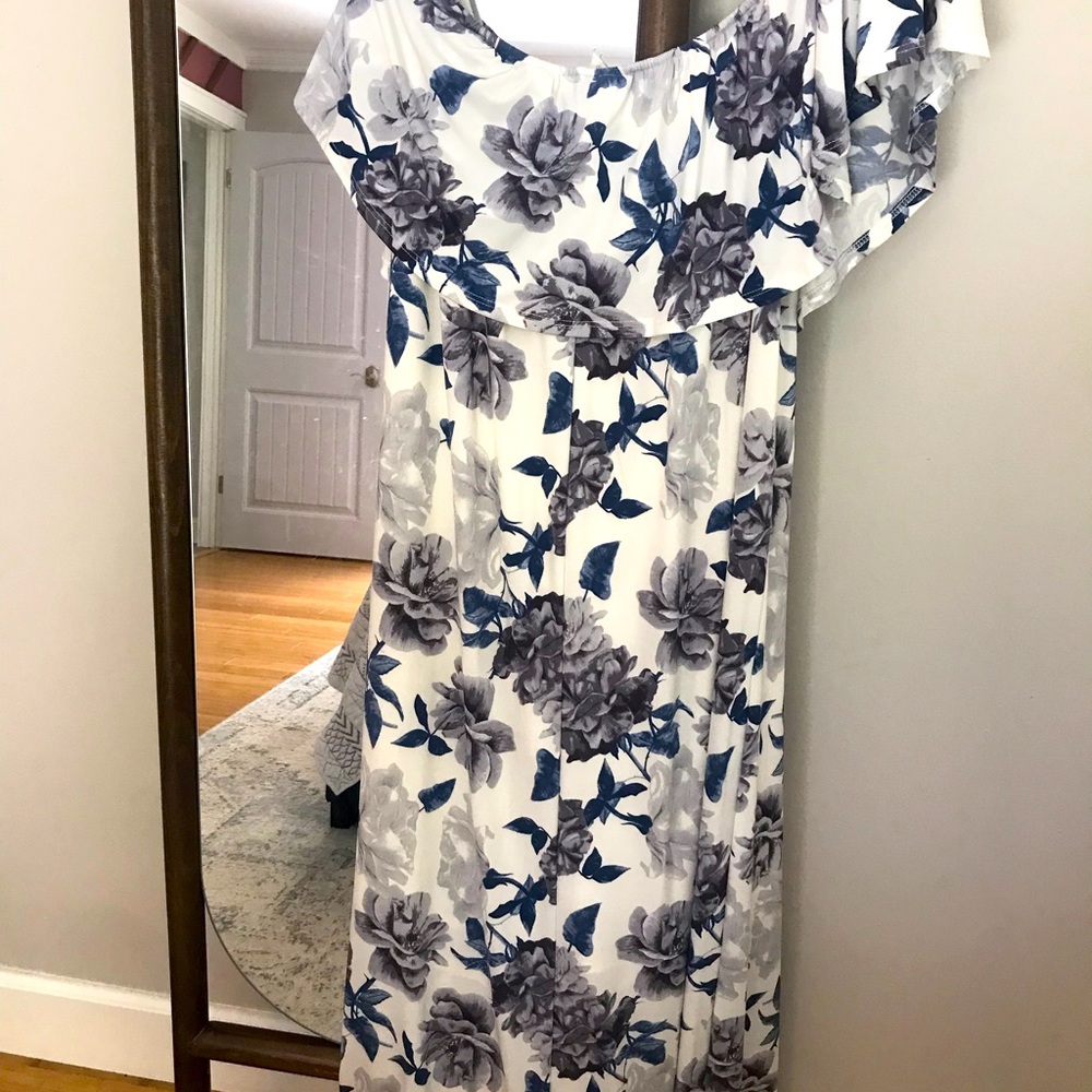 Maternity dress